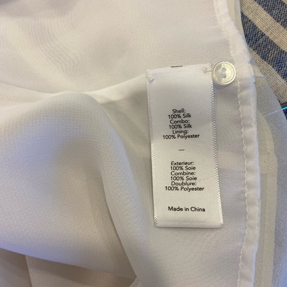 Elizabeth and James Sz Medium Women White Sleeveless Blouse w/ Ruffles 100% Silk - Picture 9 of 9